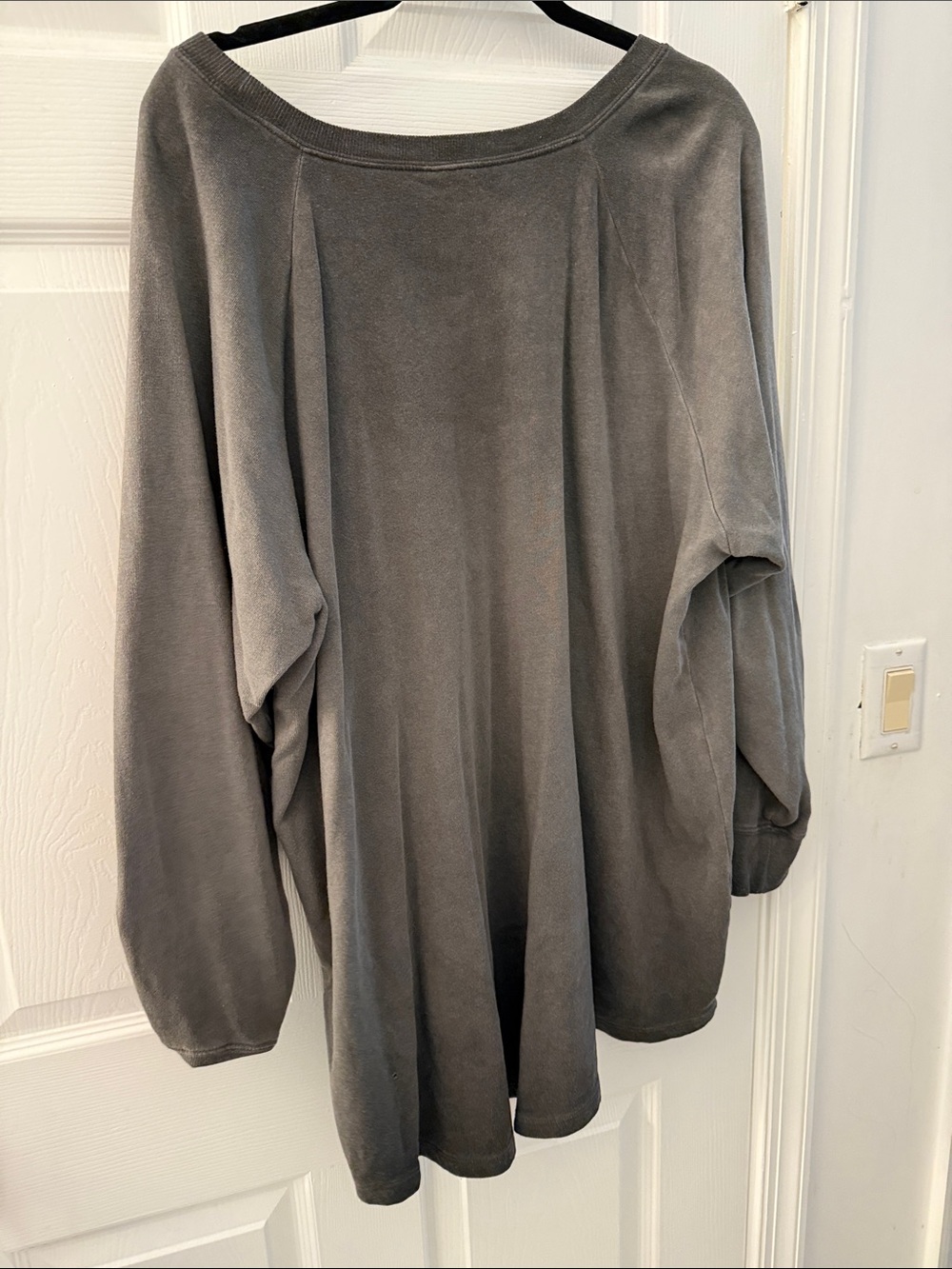 torrid Charcoal Gray Crewneck Sweatshirt - Picture 3 of 3